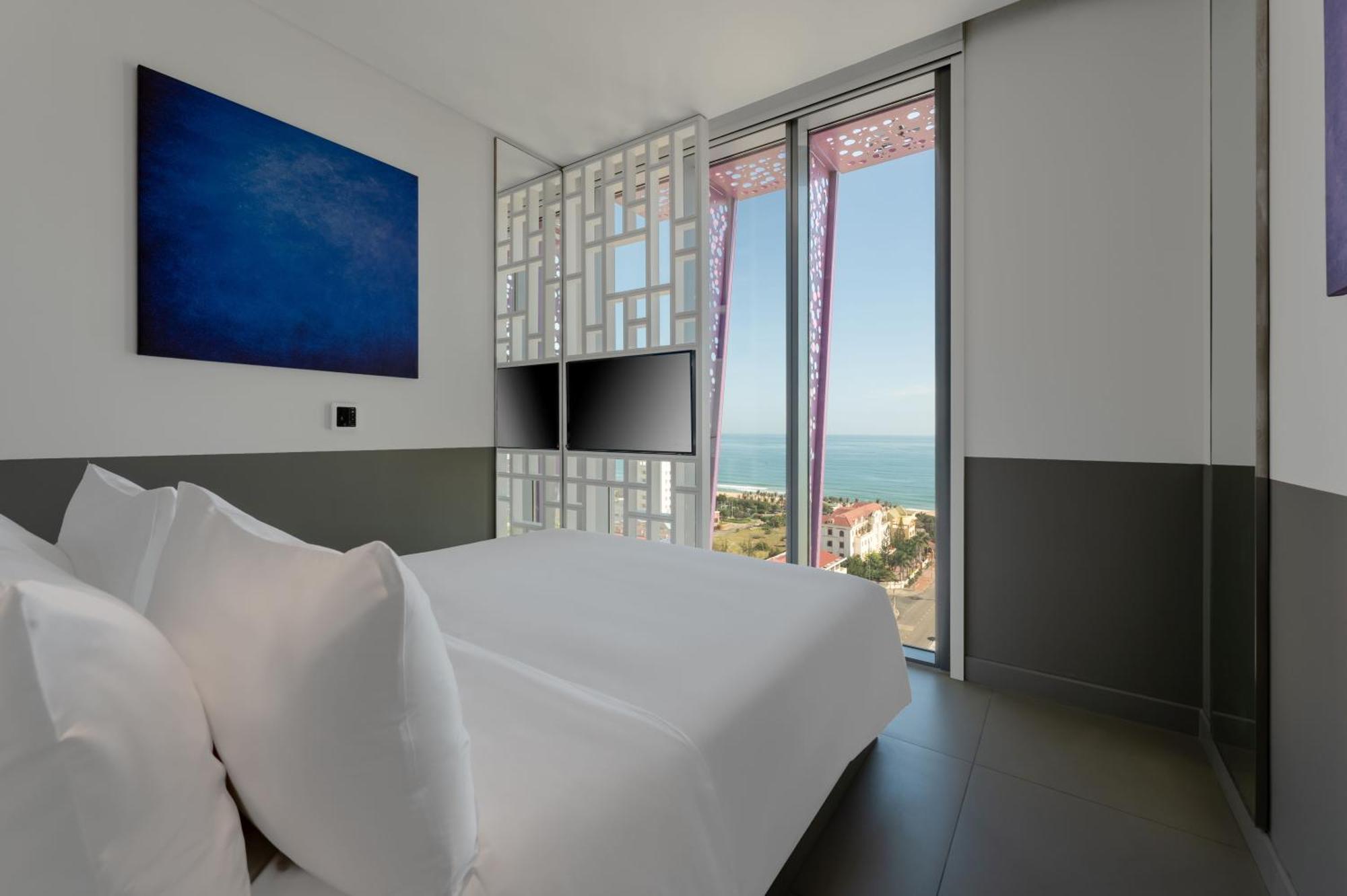 Wink Hotel Tuy Hoa Beach - 24Hrs Stay & Rooftop Pool Bar Zewnętrze zdjęcie