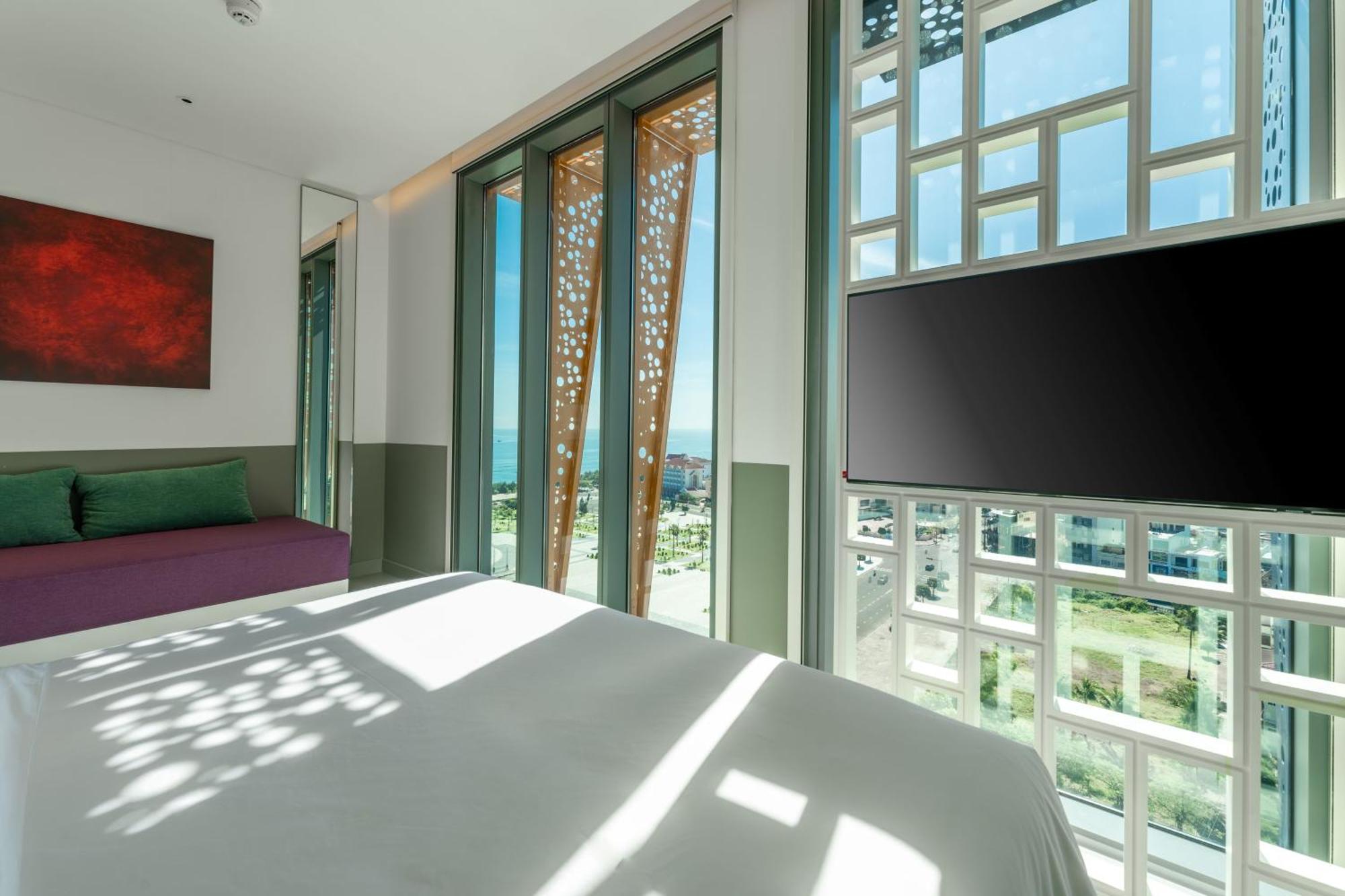 Wink Hotel Tuy Hoa Beach - 24Hrs Stay & Rooftop Pool Bar Zewnętrze zdjęcie