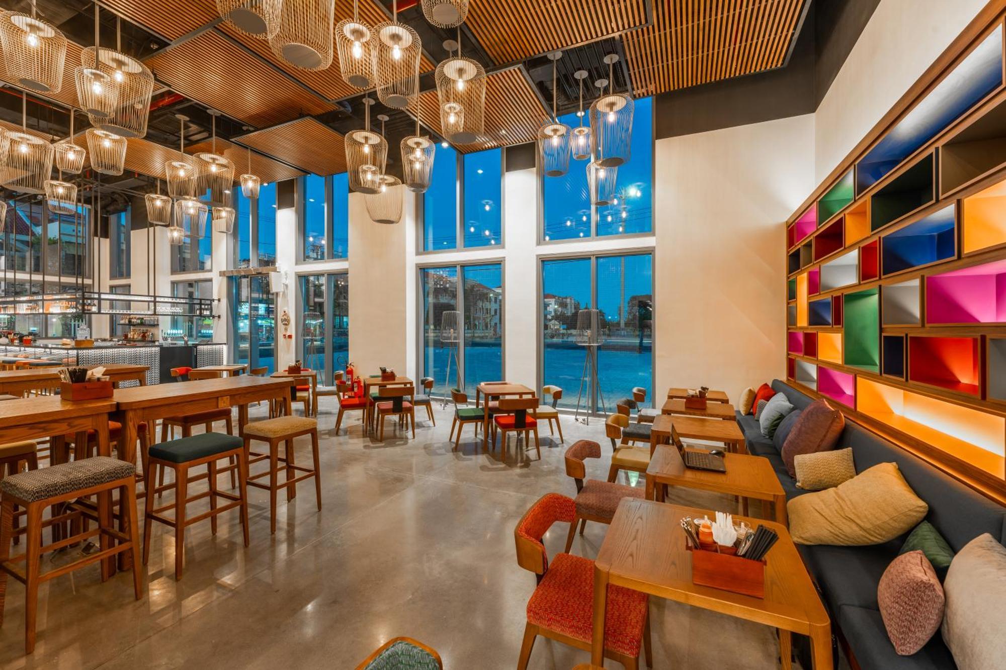 Wink Hotel Tuy Hoa Beach - 24Hrs Stay & Rooftop Pool Bar Zewnętrze zdjęcie