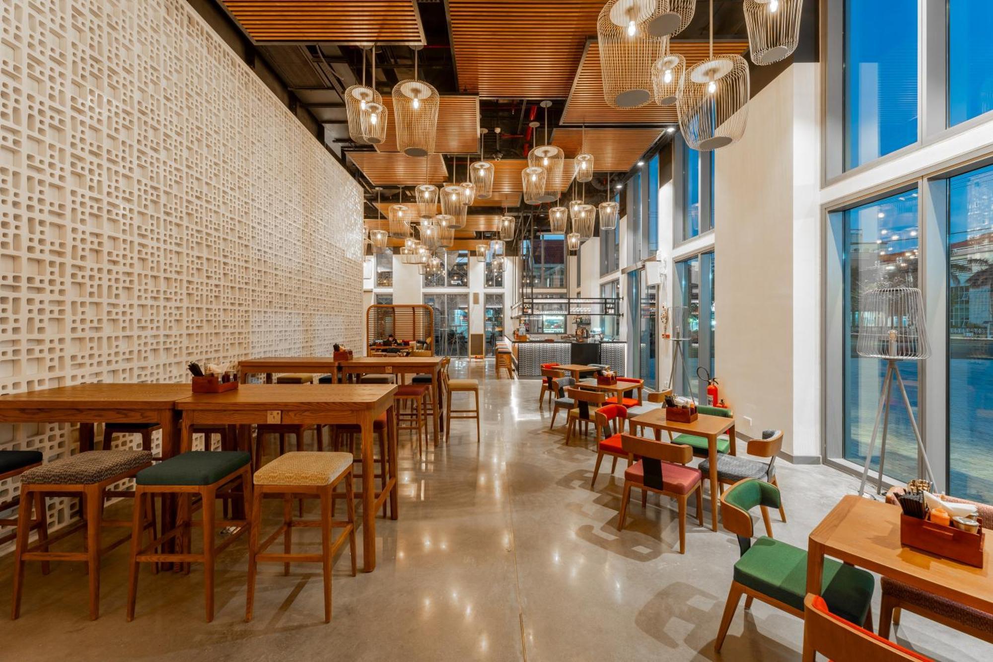 Wink Hotel Tuy Hoa Beach - 24Hrs Stay & Rooftop Pool Bar Zewnętrze zdjęcie